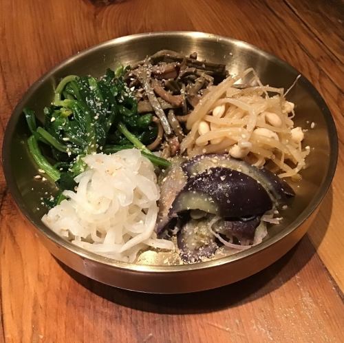 Homemade Namul (Korean seasoned vegetables) - 5 kinds