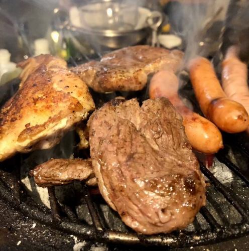 幅広いジャンルのお料理が揃う明石駅近のスペインバル!