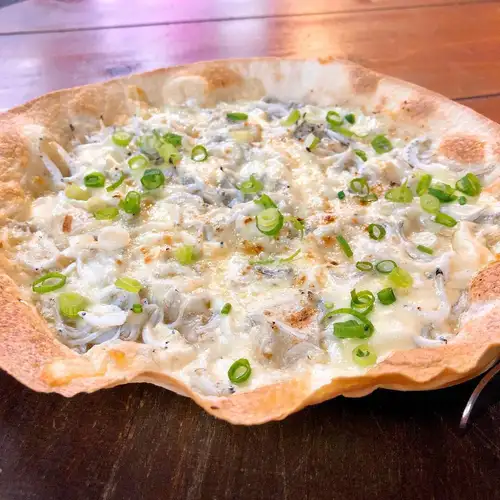 ☆釜揚げしらすのペペロンチーノピザ