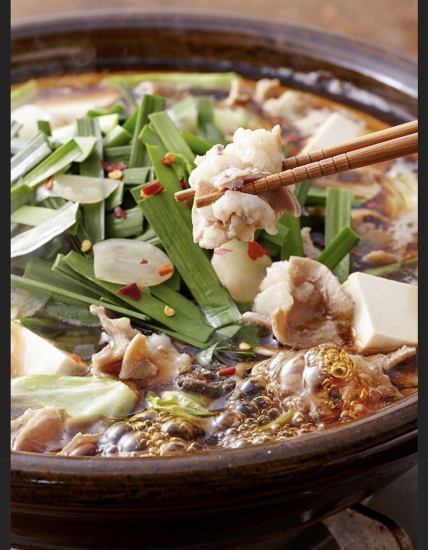 住宅地の入り口に建ち、「ここに居酒屋？」と車内からバスから気になるお店。