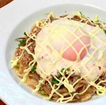 Kinpira burdock tuna mayonnaise hot egg topping