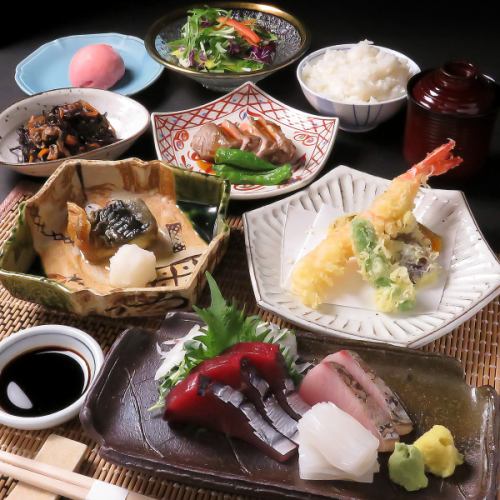 季節の野菜・旬の食材を味わえる♪お昼の御膳 全7品3300円(税込)