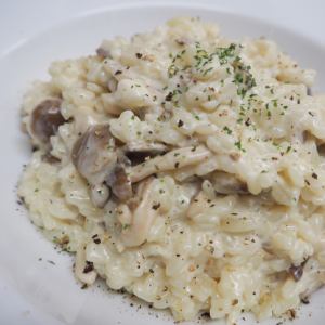 Mushroom and cheese risotto