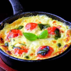 Tomato cheese omelette