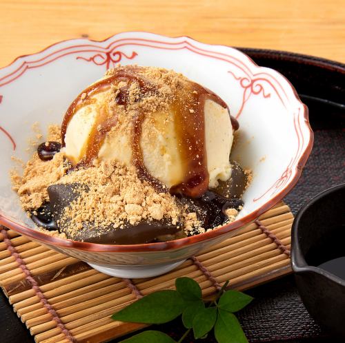 蕨餅和香草冰淇淋