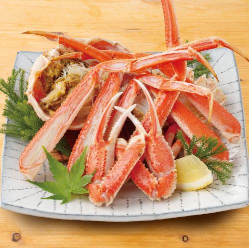 홋카이도산 삶은 즈와 게