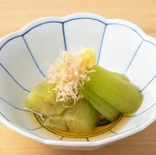 차가운 가지 옥 끓여