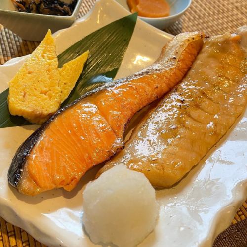 No.2【鮭&ハラス定食】