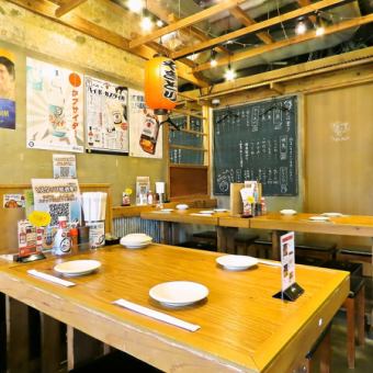 [Table seats for 4 people] Table seats can accommodate 2 to 8 people! Recommended for drinking with colleagues or close friends.Would you like to have a drink after work? We can accommodate a variety of banquets, so please feel free to contact us.We look forward to your reservation!