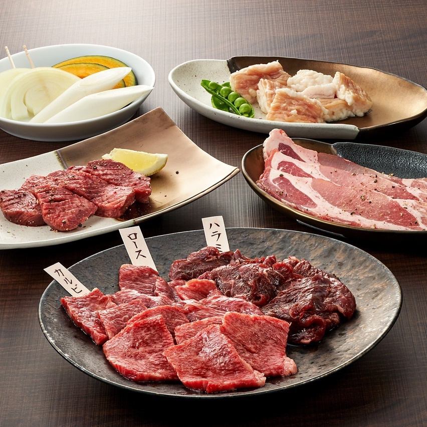 村上牛をはじめとする上質な肉料理と特別な空間をご提供。