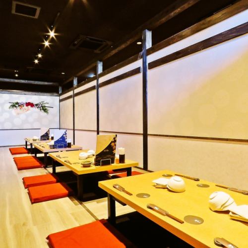 Digging seats perfect for corporate banquets.Seats for 10 to 15 people.Perfect for company banquets ◎ The tatami room that can be extended slowly is perfect for banquets and various gatherings.We have a wide selection of branded sake, cocktails and sours.From brilliant freshness to our specialty dishes, you can enjoy a feast of delicious sake.