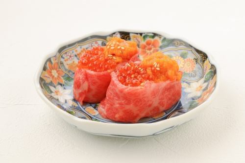 Sea urchin sushi (2 pieces)