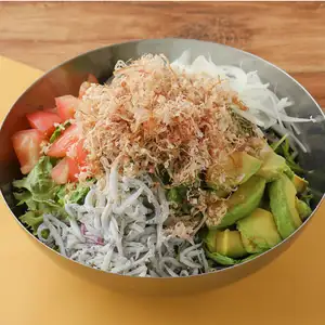Whitebait and avocado salad