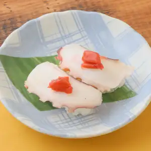 Octopus with pickled plum paste (2 pieces)