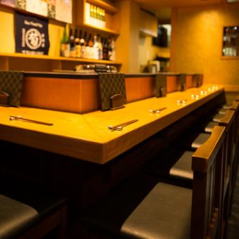 Counter seat to spend leisurely.We also have a great selection of dishes and a wide variety of drinks.