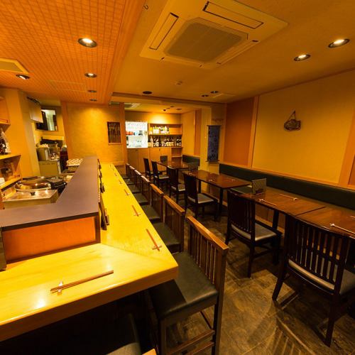 A Japanese-style Japanese-style pub with a Japanese atmosphere