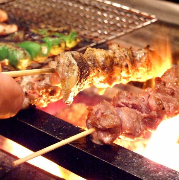 Specialty!! Robata-yaki!! Each skewer is carefully grilled one by one!!