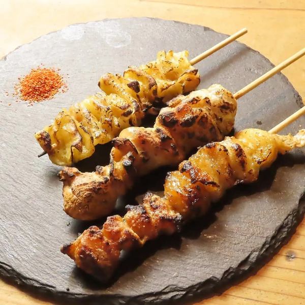 ●福岡名物！焼き鳥●超定番の炭火焼き鳥はビールがすすむ！当店は【九州うまいもん】全部あります♪