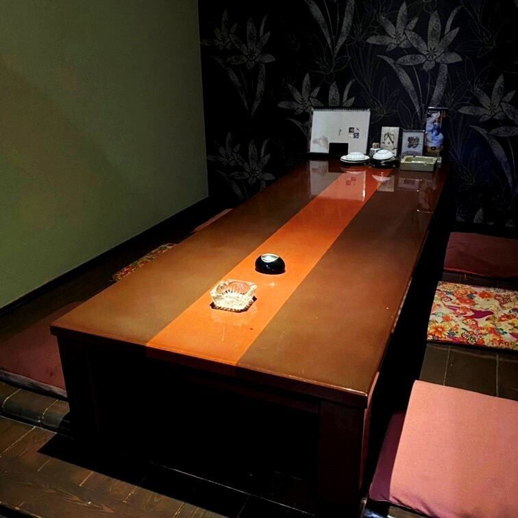 落ち着いた雰囲気の個室空間で旬素材をお愉しみください。