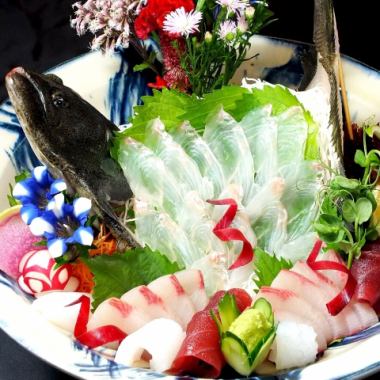 Sirloin & flounder sashimi & nigiri sushi etc. [Seasonal Banquet Course] Food only 6,500 yen