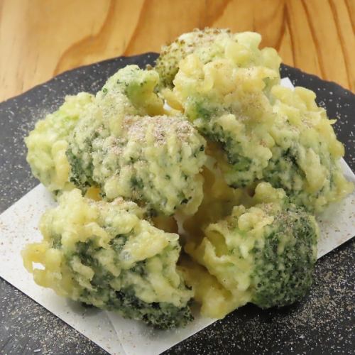 ブロッコリーの唐揚げ