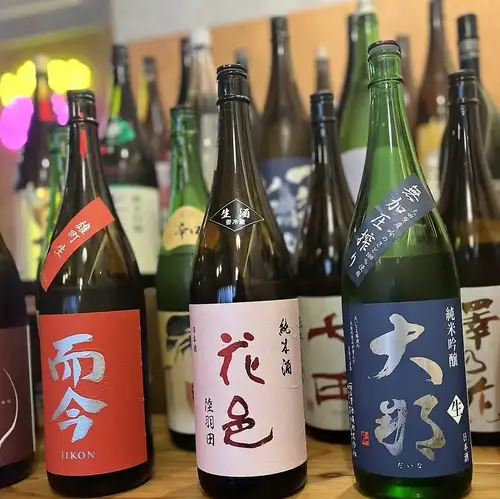 Over 40 varieties of local sake from all over Japan!