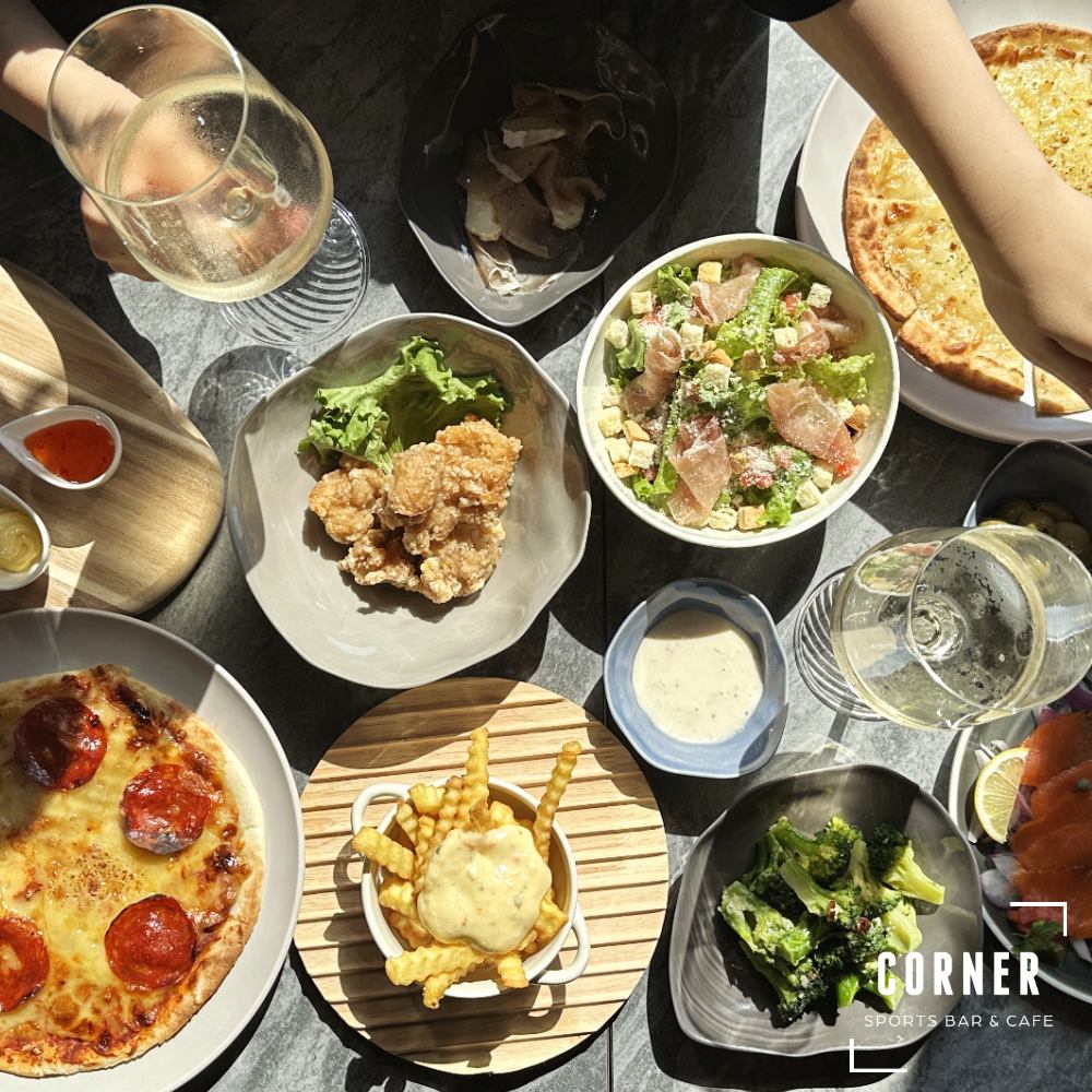 仕事終わりに自由な夜を。レモンサワー190円から/本格カクテル/スポーツ観戦/