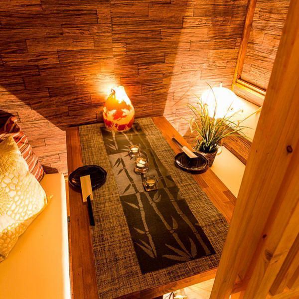 【店内貸切】大人数・団体様におすすめ!最大70名様まで貸切可能なので規模を問わず、用途に合わせてお使いいただけます。大人数の宴会から、少人数での女子会まで落ち着いた雰囲気で楽しみたい方、ワイワイ楽しみたい方、時間を忘れてお楽しみいただけます。