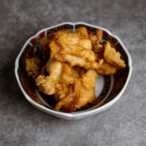 海鮮屋台の若鶏の唐揚げ