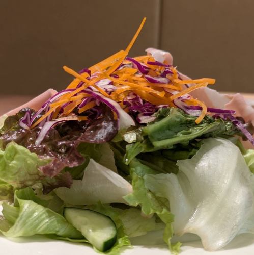 ランチの売りはサラダ!東陽町で一番の健康ランチです