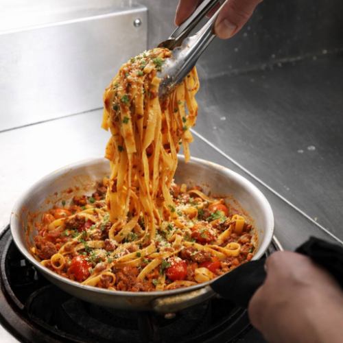 ソースからドルチェまですべて手作り。