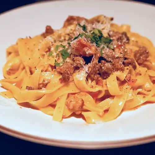 大人のボロネーゼ 生パスタのタリアテッレ