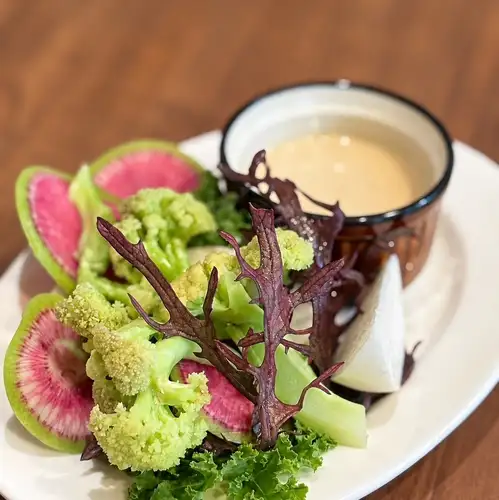 山形県かほく農場 採れたて野菜のバーニャカウダ