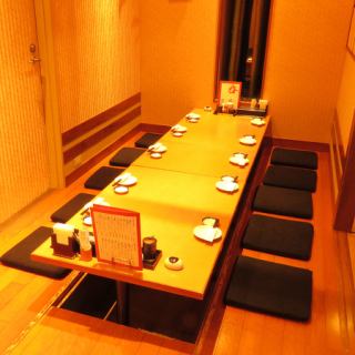 If you connect tables, you can have a banquet for 10 people! [Seafood, fish, local cuisine, izakaya, quick drinks, lunch, all-you-can-drink, individual servings, shochu, sake, Kagoshima Chuo Station]