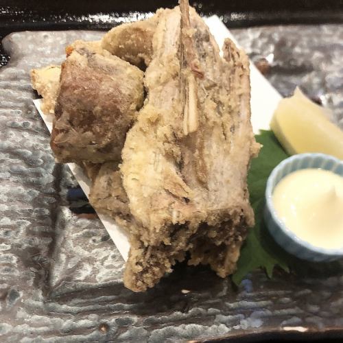 カツオの腹皮揚げ