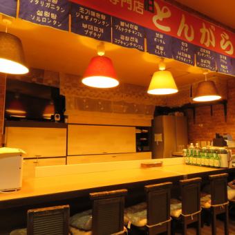 お一人のお客様でも、ごゆっくりと過ごして頂けるカウンター席もございます！