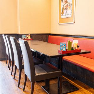 【テーブル席 6人掛け×3卓】飲み会をはじめとする各種ご宴会利用にもうってつけ◎コスパよくお楽しみください★