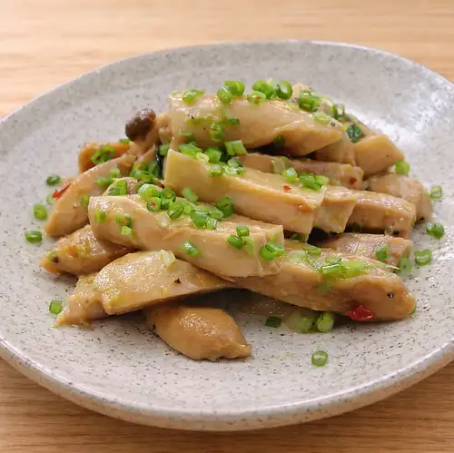 Salted green onion and king oyster mushroom