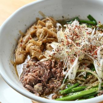 黒胡椒テールラーメン