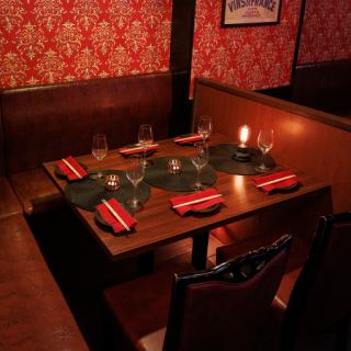 간접 조명의 여러가지 손님의 연회를 물들입니다♪소파석의 예약도 부담없이 상담해 주세요.