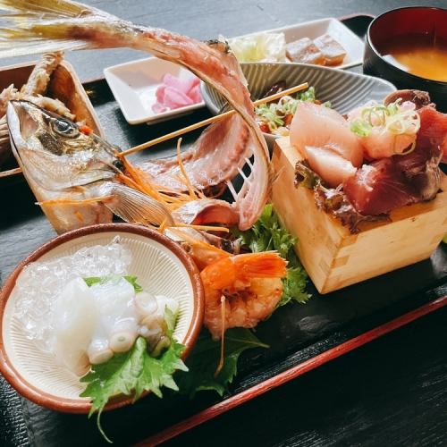 新鮮な海の恵みを堪能!本日のお刺身1200円