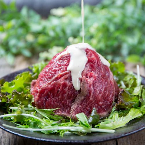 Potato salad with seared beef