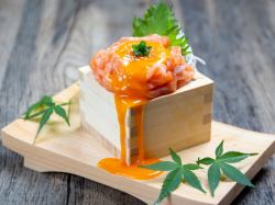 Salmon Yukke