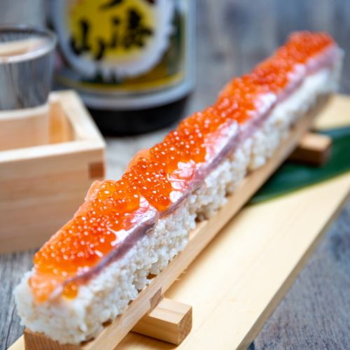 Salmon and salmon roe long sushi