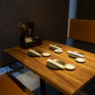 壁とふすまで仕切られた完全個室の上質なプライベート空間をご用意しております。