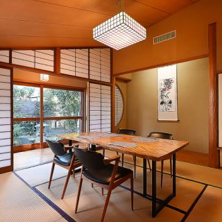 ご家族などのご利用にお使いいただけるテーブル席