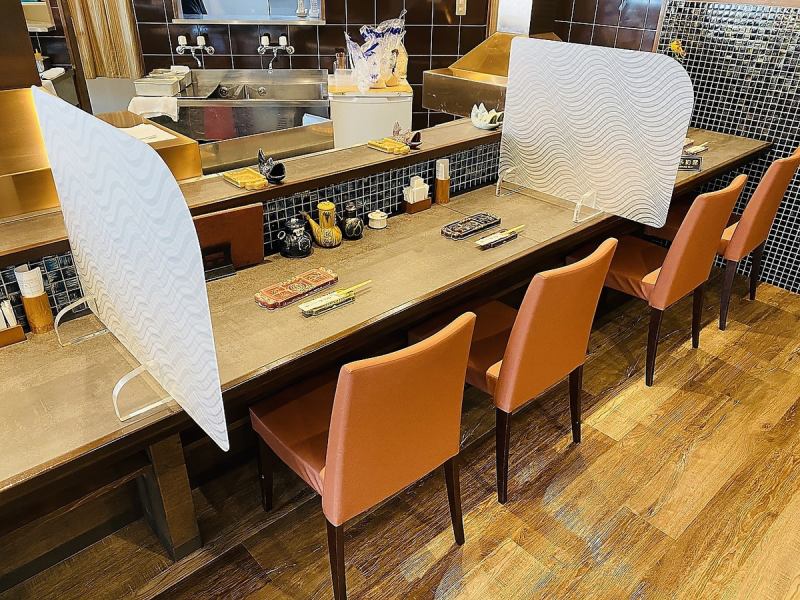 新型コロナウイルス対策としまして、飛沫防止に努めております。