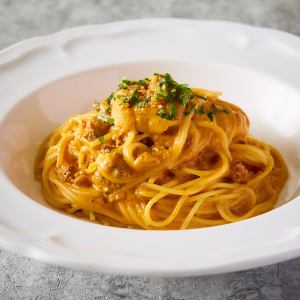 Sea urchin in tomato cream sauce