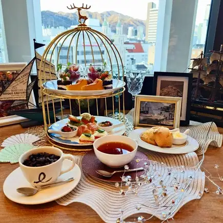 [Cafe Time Only] Seasonal Afternoon Tea Set / Seasonal Sweets (Includes one drink)