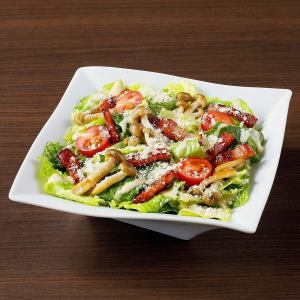 蘑菇培根凱薩沙拉